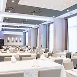 Dabrowa Gornicza-katowice By Ihg 4*