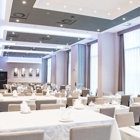 Dabrowa Gornicza-katowice By Ihg 4* Dąbrowa Górnicza