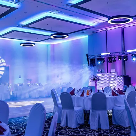 Dabrowa Gornicza-katowice By Ihg Отель