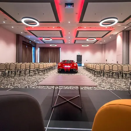 Dabrowa Gornicza-katowice By Ihg Отель