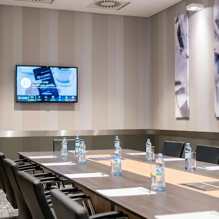 Dabrowa Gornicza-katowice By Ihg Szálloda Dąbrowa Górnicza