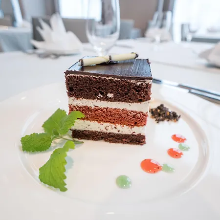 Dabrowa Gornicza-katowice By Ihg Hotel 4*