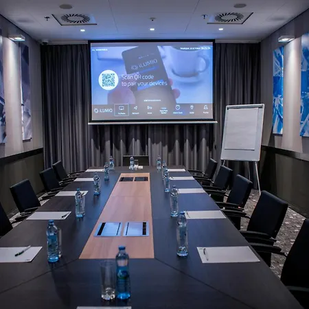 Dabrowa Gornicza-katowice By Ihg Отель Домброва-Гурнича