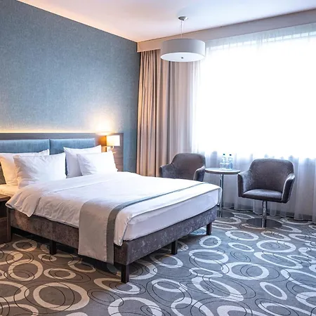 Dabrowa Gornicza-katowice By Ihg 4* Домброва-Гурнича