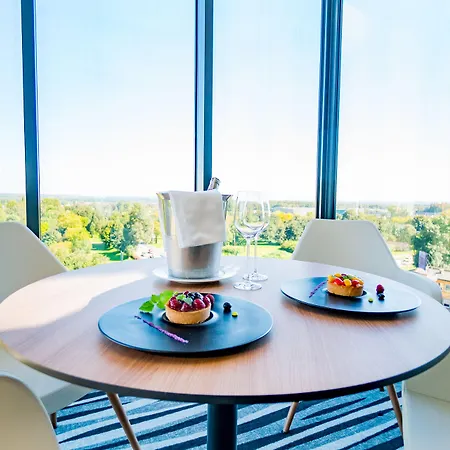 호텔 Dabrowa Gornicza-katowice By Ihg 4*