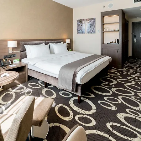 Отель Dabrowa Gornicza-katowice By Ihg Домброва-Гурнича