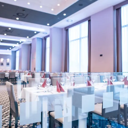 Dabrowa Gornicza-katowice By Ihg 4*