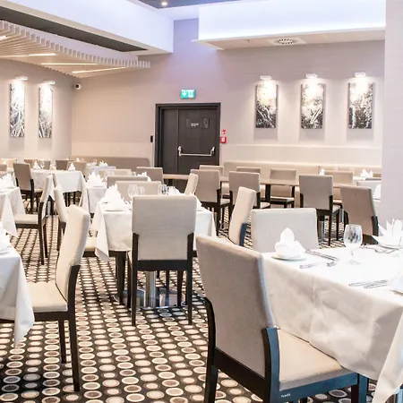 Dabrowa Gornicza-katowice By Ihg 4* Домброва-Гурнича