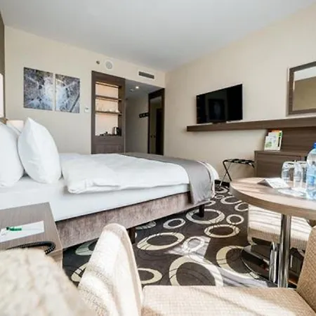 Dabrowa Gornicza-katowice By Ihg Домброва-Гурнича