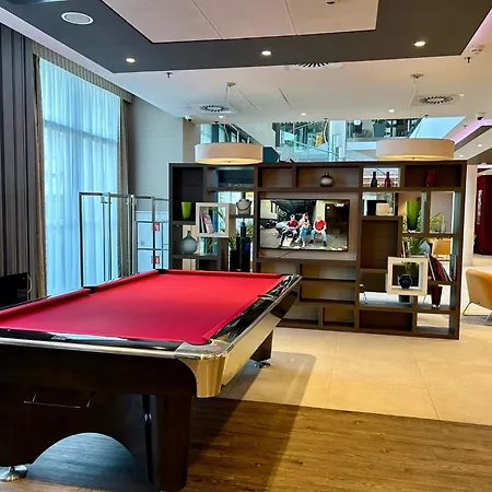 Dabrowa Gornicza-katowice By Ihg Отель Домброва-Гурнича