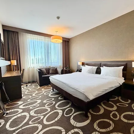 Отель Dabrowa Gornicza-katowice By Ihg Домброва-Гурнича