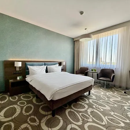 Dabrowa Gornicza-katowice By Ihg Отель 4*