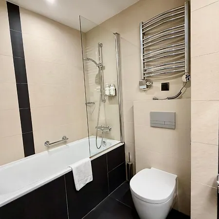 Dabrowa Gornicza-katowice By Ihg Отель Домброва-Гурнича