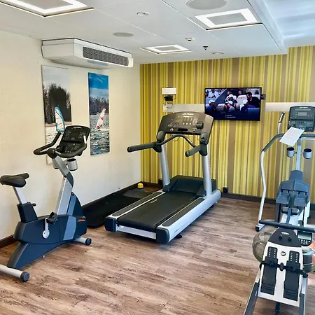 Отель Dabrowa Gornicza-katowice By Ihg Домброва-Гурнича