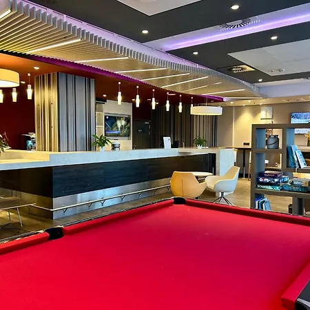 Dabrowa Gornicza-katowice By Ihg Отель