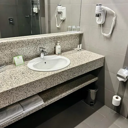 Dabrowa Gornicza-katowice By Ihg Домброва-Гурнича