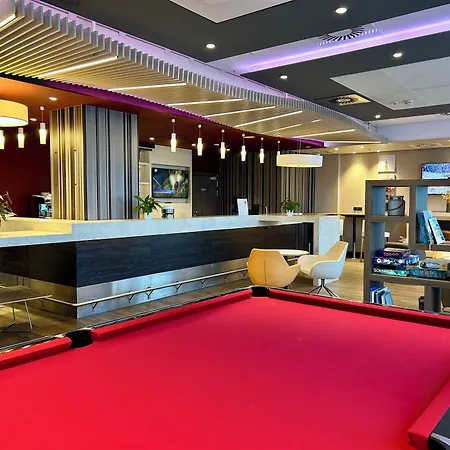 Dabrowa Gornicza-katowice By Ihg Отель 4*