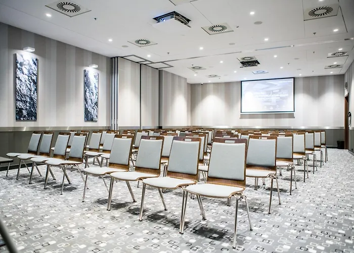 Dabrowa Gornicza-katowice By Ihg Ξενοδοχείο Dąbrowa Górnicza