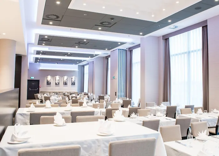 Dabrowa Gornicza-katowice By Ihg 4*