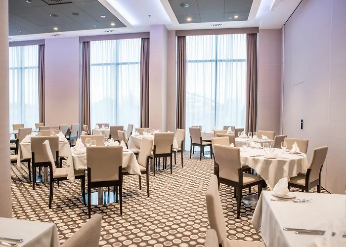 Hotel Dabrowa Gornicza-katowice By Ihg 4*